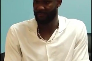 艾顿此前在太阳时曾言：我知道很多球迷讨厌我，我要努力训练改变他们看法